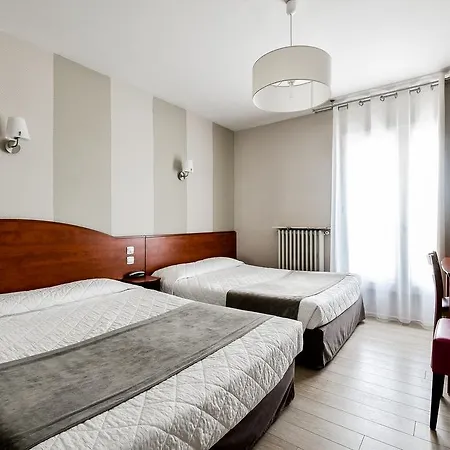 Hotel Le Rupella 2*
