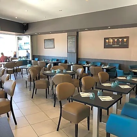 Le Rupella Hotel 2*